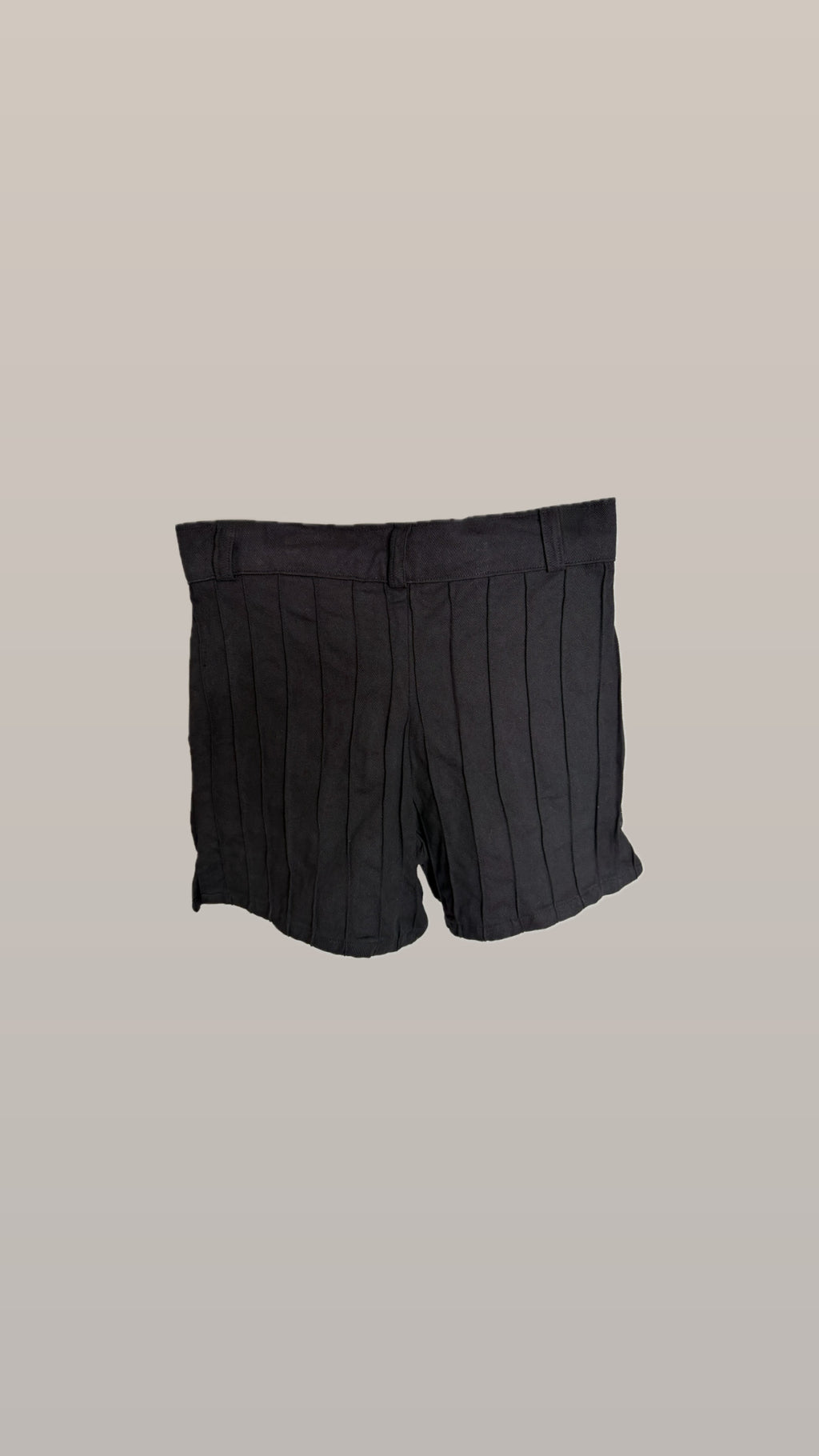 THE LAST PETAL - Short Trousers
